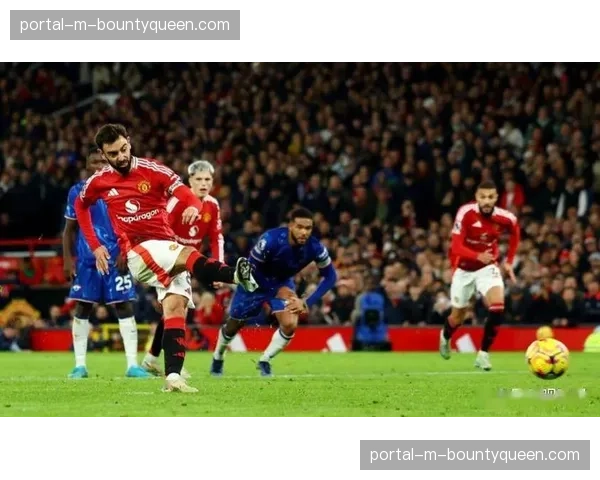 老特拉福德见证历史时刻，利兹联球迷远征军疯狂庆祝